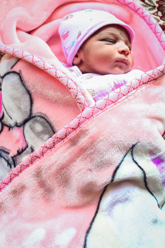 Soft and Durable Polar Fleece for Cozy Baby Blankets